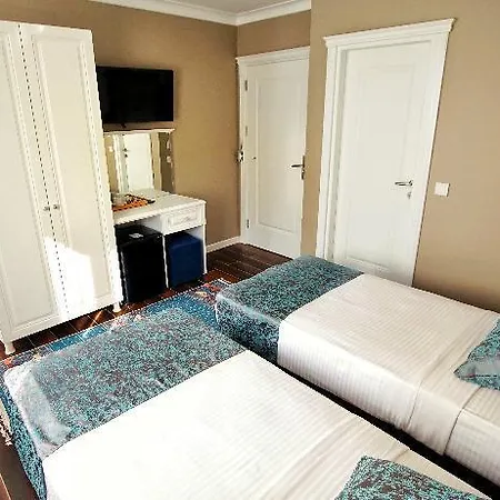 Cape Palace 3*