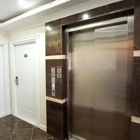 מלון Cape Palace 3*