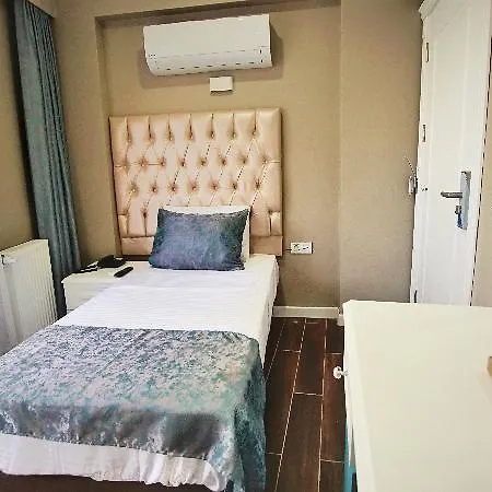 Cape Palace Hotel 3*