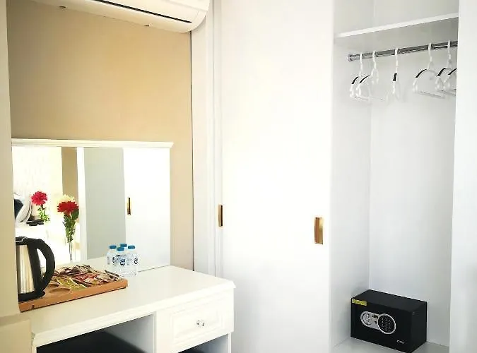 Отель Cape Palace 3*